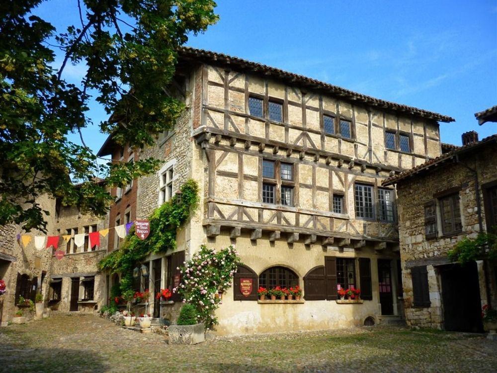 Hostellerie Du Vieux Pérouges Exterior photo